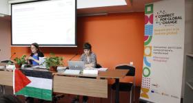 Acte de presentació de les beques Devreporter i Eduglobal. Font: Lafede.cat